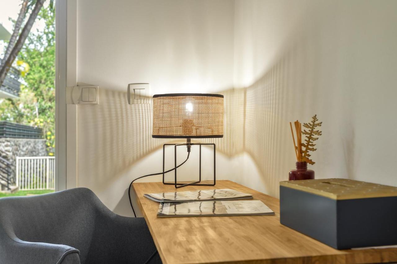 Le Saint-Gilles - Studio A St-Gilles-Les-Bains - Situe Dans Residence Privee Avec Piscine Экстерьер фото